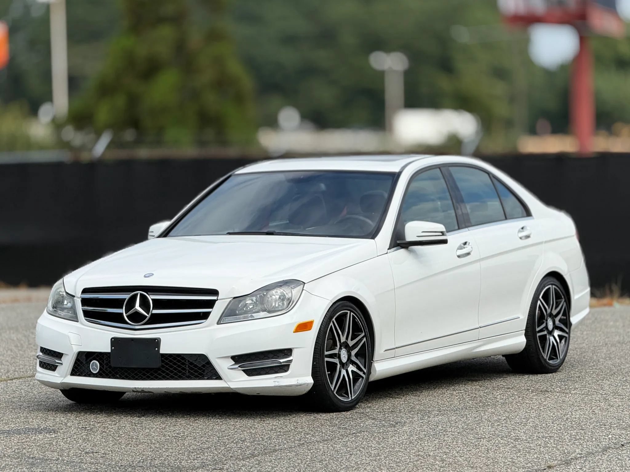 Used 2014 Mercedes-Benz C 300 4MATIC Sedan image 6