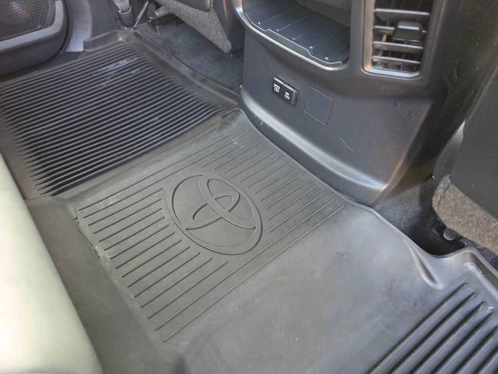 Used 2024 Toyota Tundra SR5 w/ SR5 Premium Package AWD/4WD image 49