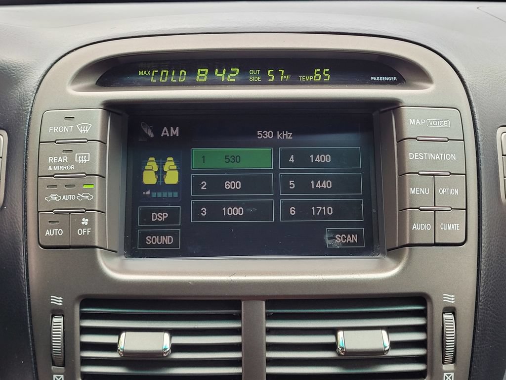 Used 2004 Lexus LS 430 RWD image 16