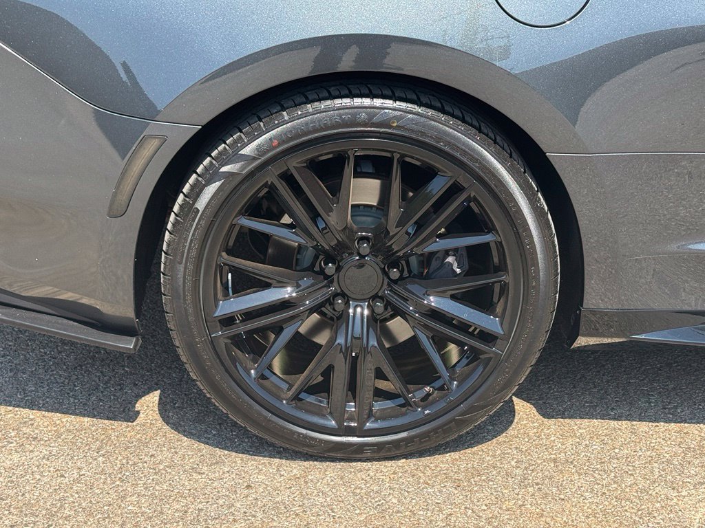 Used 2017 Chevrolet Camaro SS RWD image 8