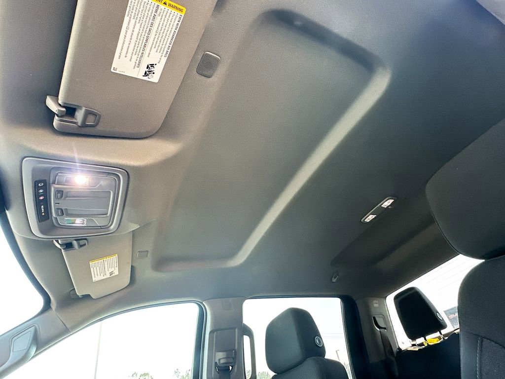 Used 2025 Chevrolet Silverado 2500 LT w/ Convenience Package image 11