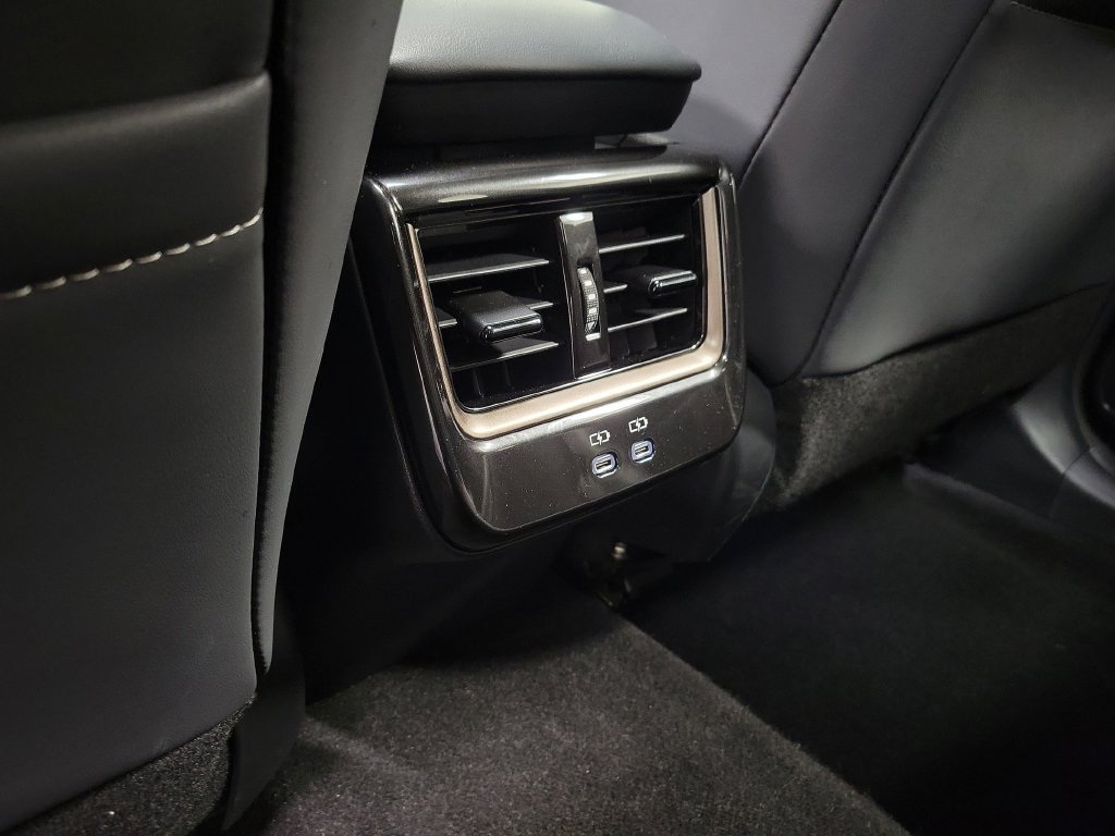 Used 2025 Toyota Crown Signia w/ Advanced Technology Package AWD/4WD image 34