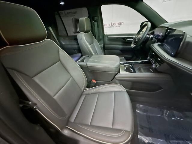 Used 2025 Chevrolet Tahoe Premier AWD/4WD image 34