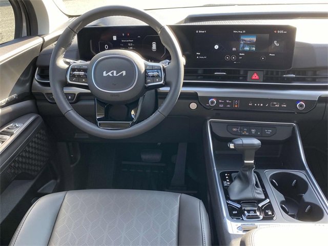 New 2026 Kia Carnival SX image 9