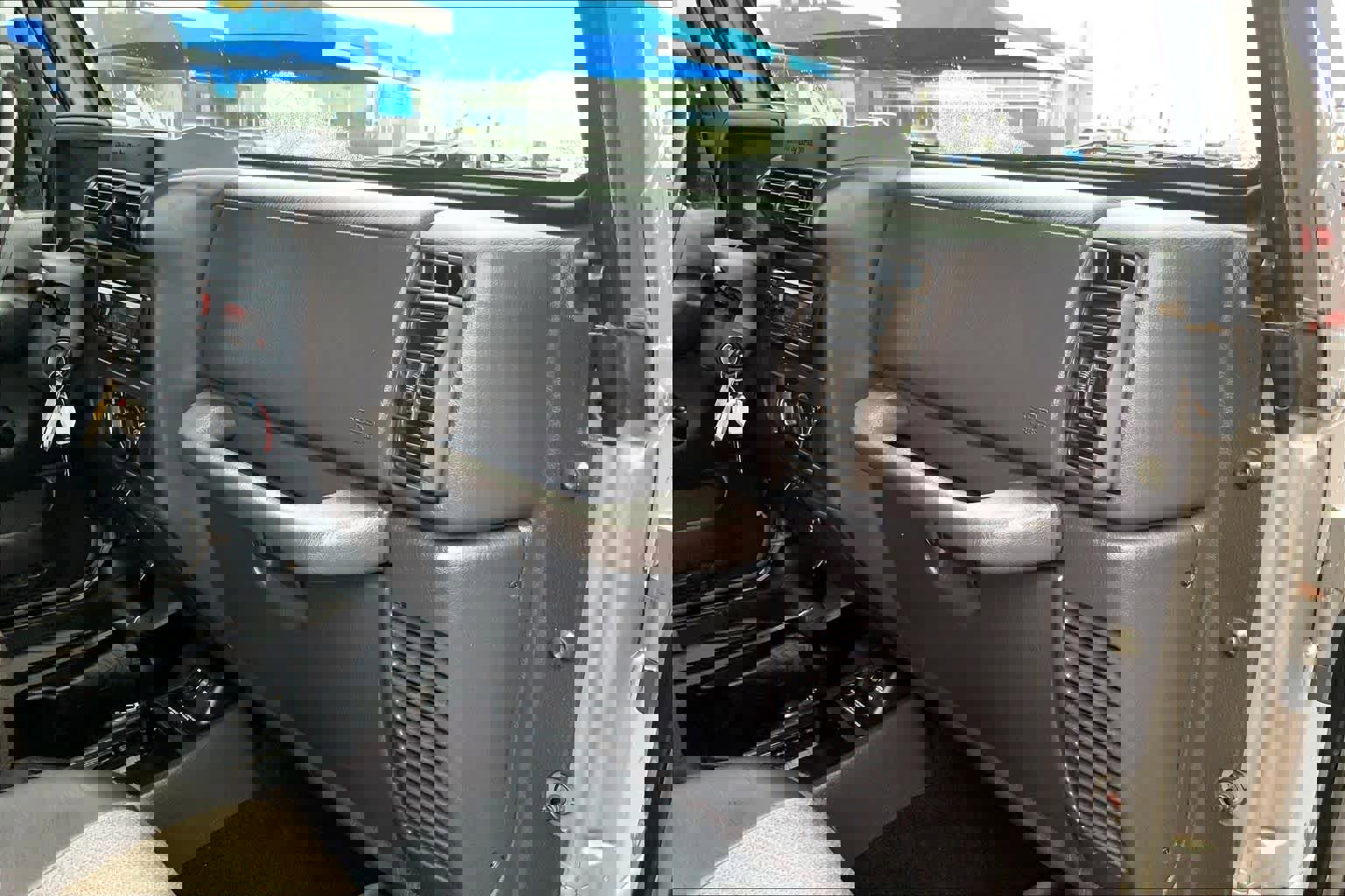 Used 2000 Jeep Wrangler Sport image 18