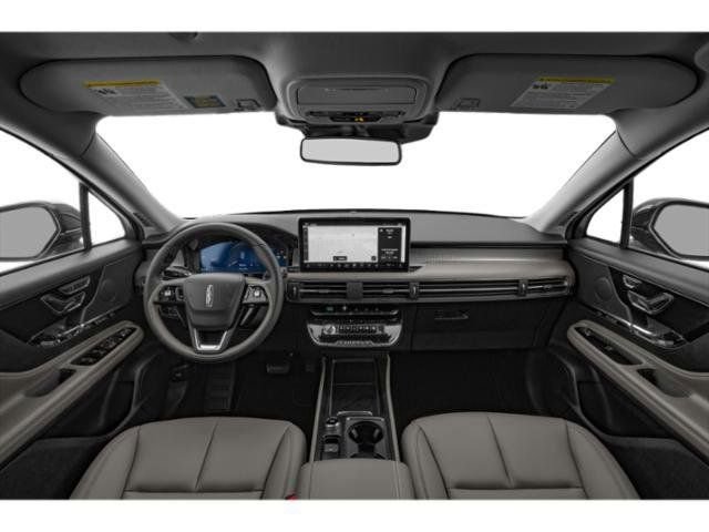 Used 2025 Lincoln Corsair AWD w/ Equipment Group 101A image 7
