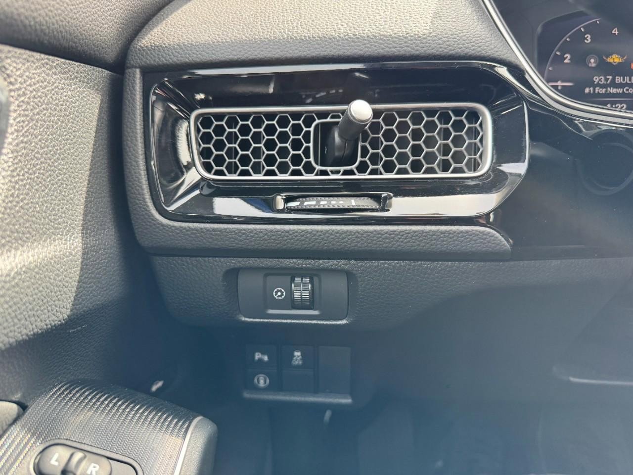 Used 2023 Honda Civic Touring image 29