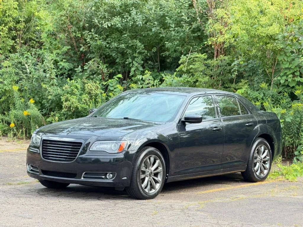 Used 2014 Chrysler 300 S AWD/4WD image 3