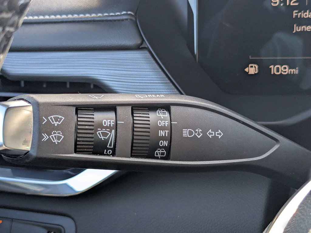 Used 2025 GMC Acadia Elevation FWD image 28