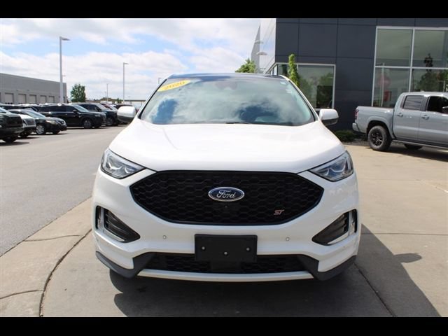 Used 2020 Ford Edge ST w/ Equipment Group 401A AWD/4WD image 2