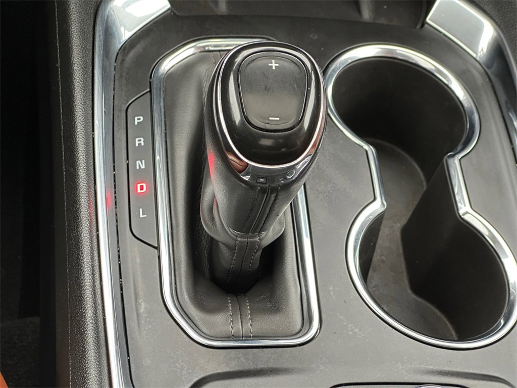 Used 2018 Chevrolet Traverse High Country image 17