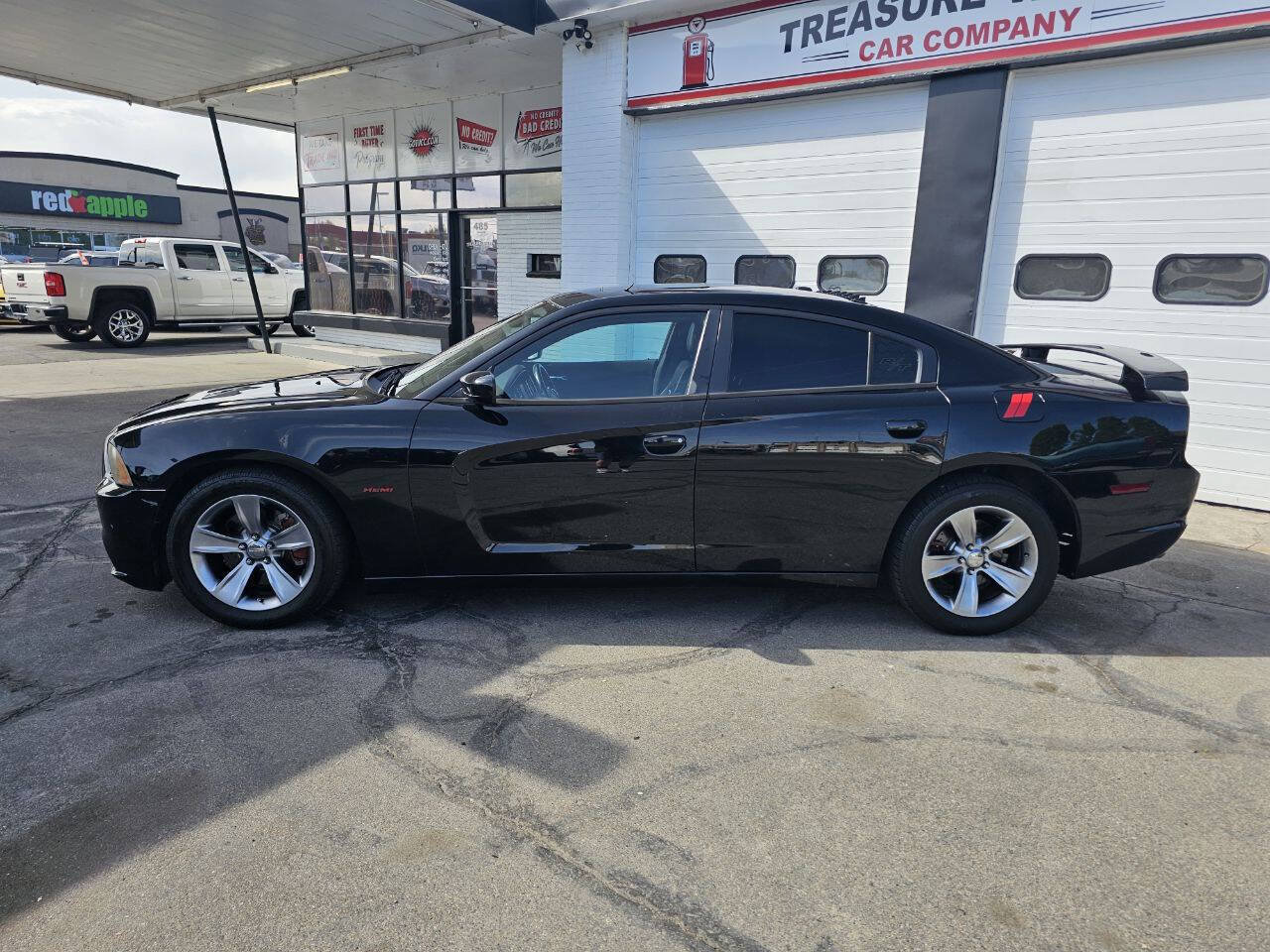 Used 2014 Dodge Charger R/T RWD image 2