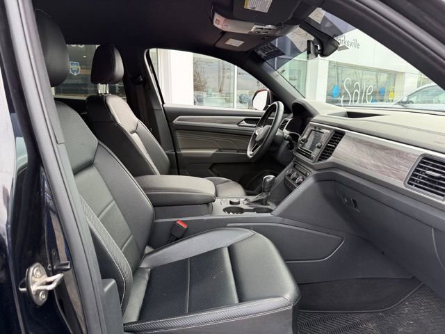 Used 2022 Volkswagen Atlas Cross Sport SE image 22