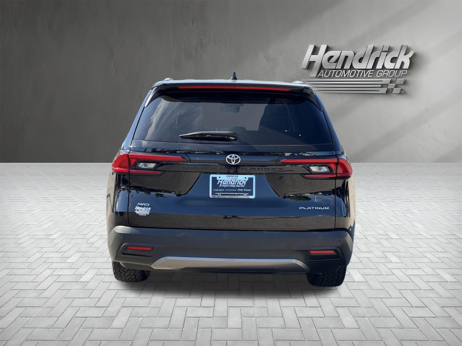 Used 2024 Toyota Grand Highlander AWD image 9