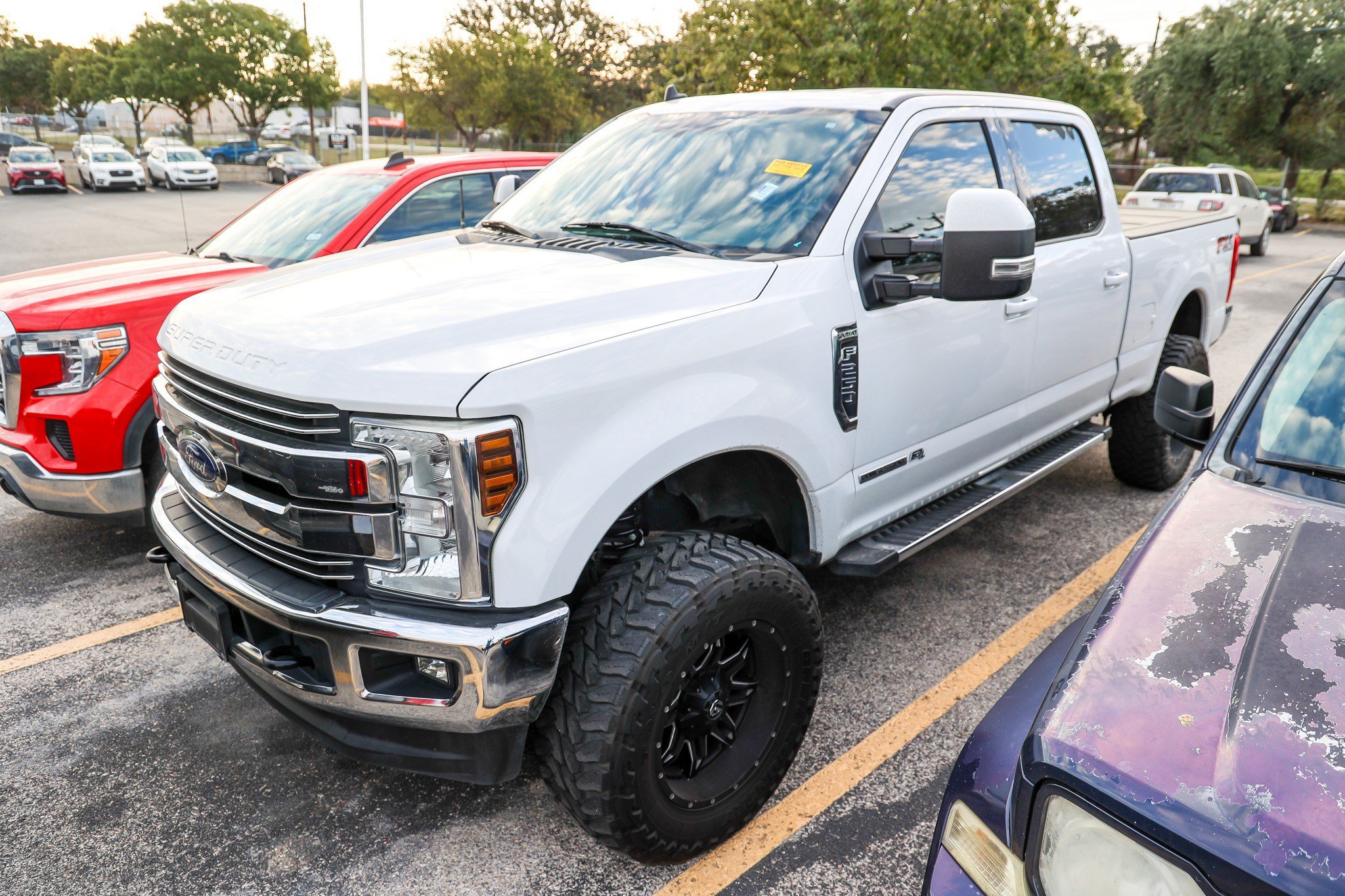 Used 2019 Ford F250 Lariat w/ Lariat Value Package AWD/4WD image 3