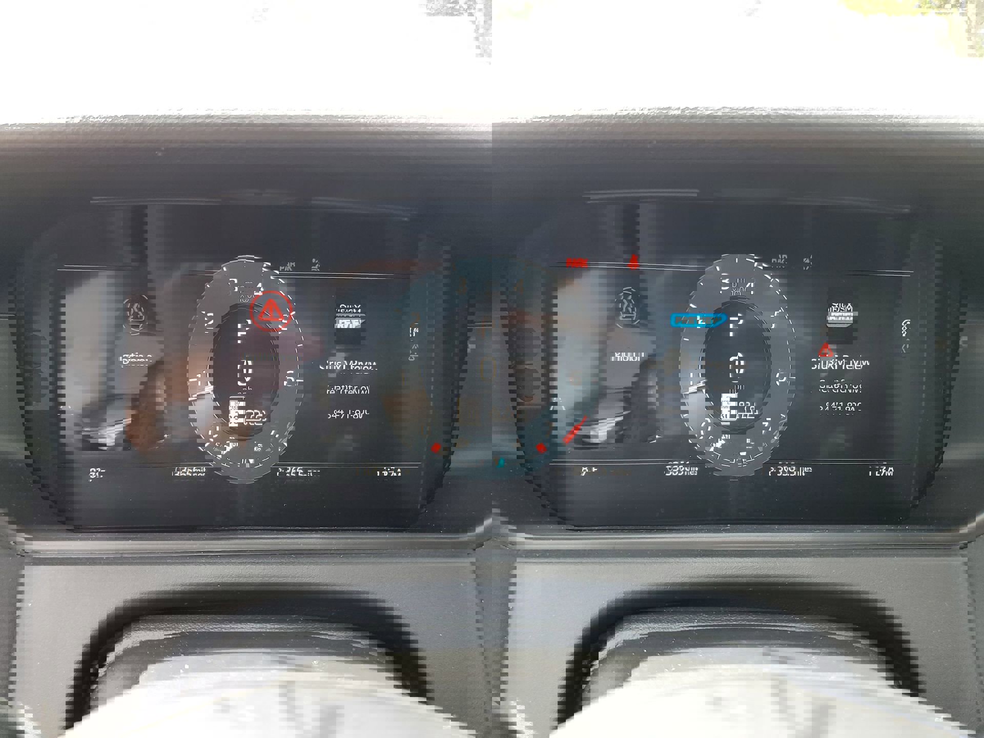 Used 2025 Land Rover Range Rover Velar Dynamic SE image 63