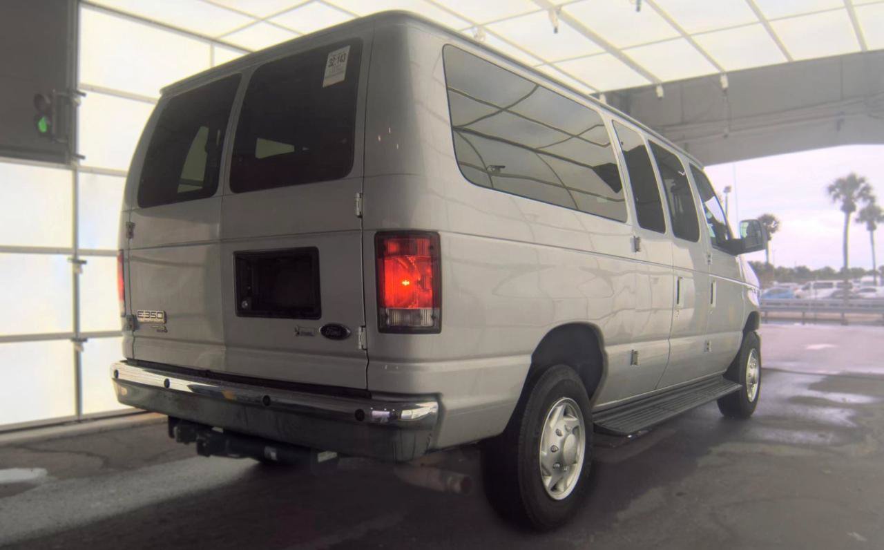 Used 2014 Ford E-350 and Econoline 350 XLT RWD image 5
