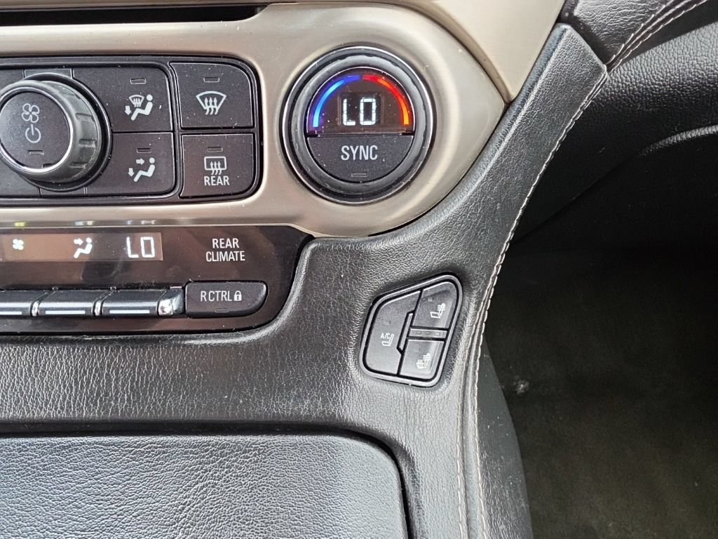 Used 2015 GMC Yukon XL Denali w/ Open Road Package AWD/4WD image 15