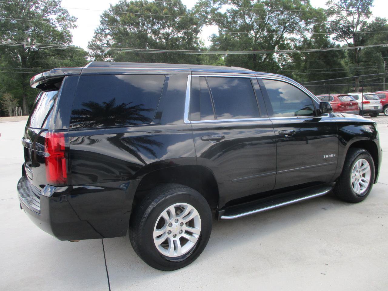 Used 2017 Chevrolet Tahoe LT RWD image 28