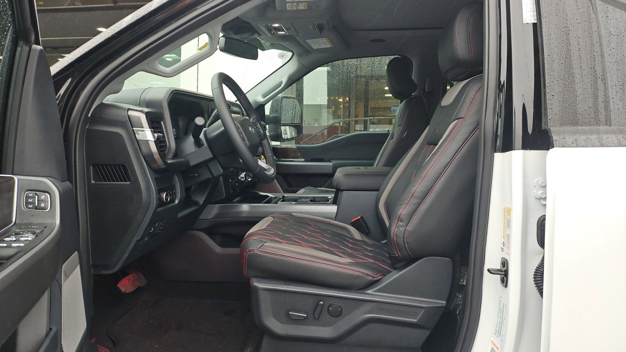 New 2026 Ford F250 Lariat w/ Black Appearance Package image 7