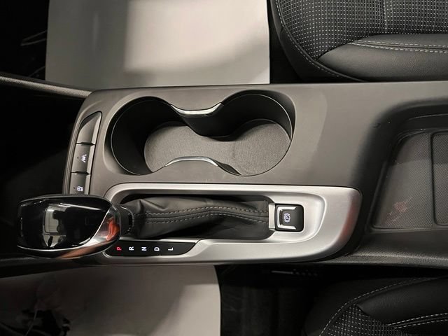 Certified 2025 Buick Envista Preferred FWD image 28