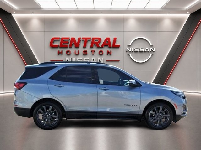 Used 2023 Chevrolet Equinox RS w/ RS Leather Package FWD image 5