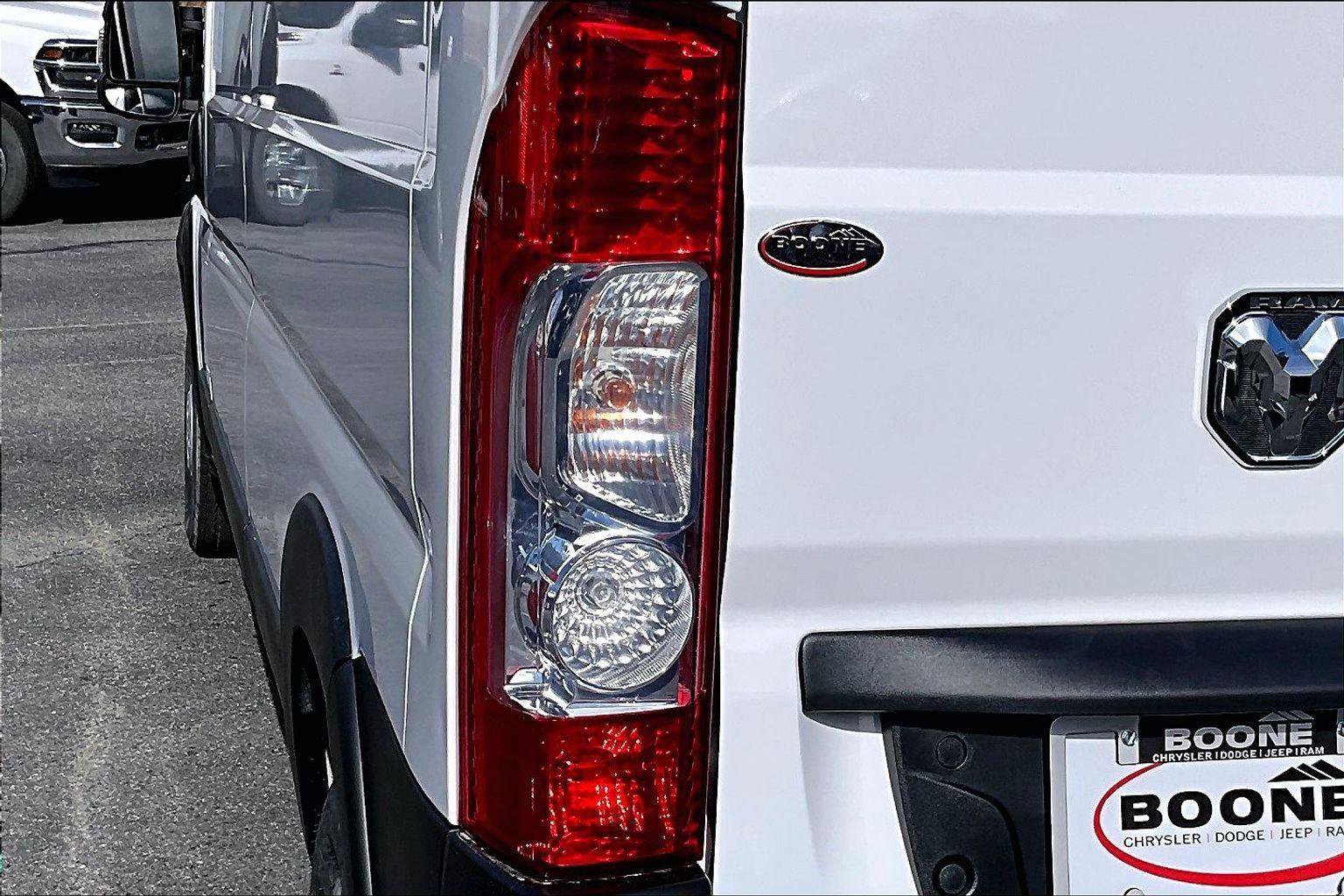 Used 2025 RAM ProMaster 2500 w/ Convenience Group image 31