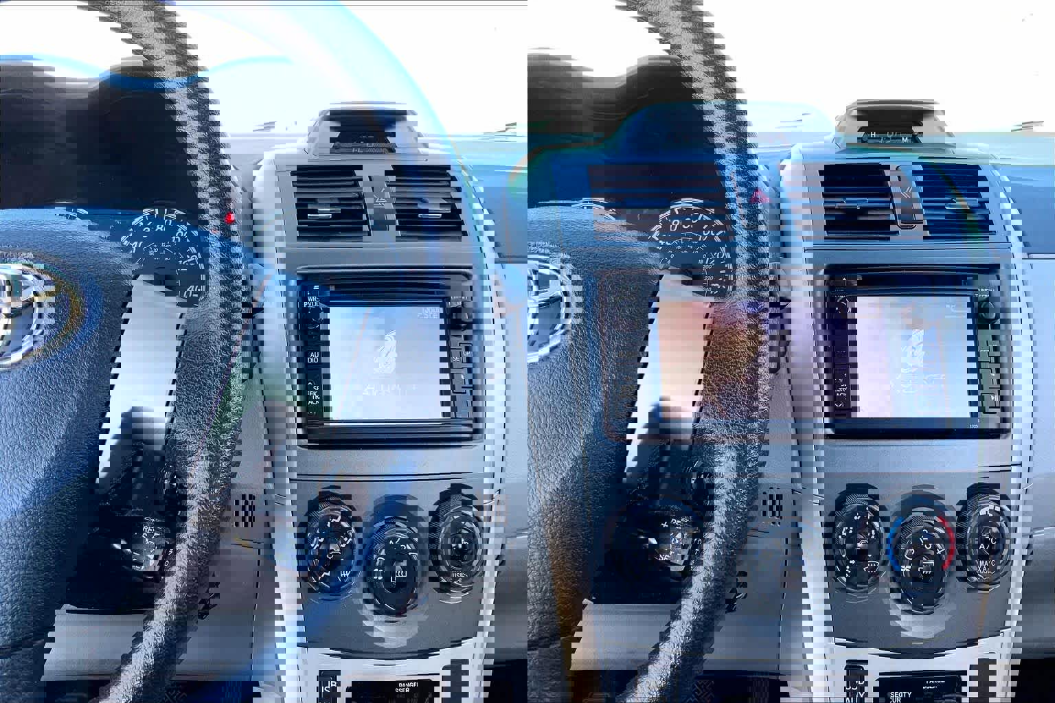 Used 2013 Toyota Corolla LE image 7