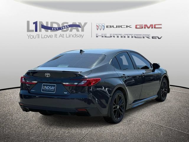 Used 2025 Toyota Camry SE FWD image 3