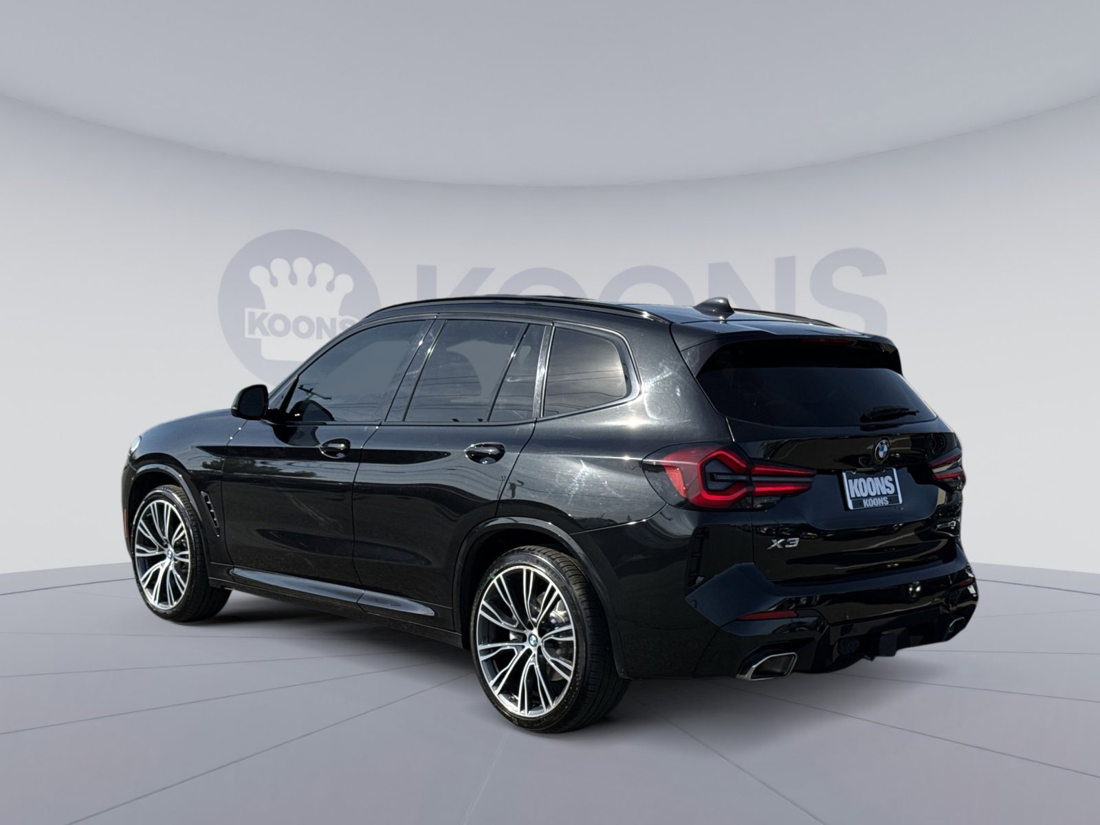 Used 2022 BMW X3 xDrive30i w/ M Sport Package 2 image 4