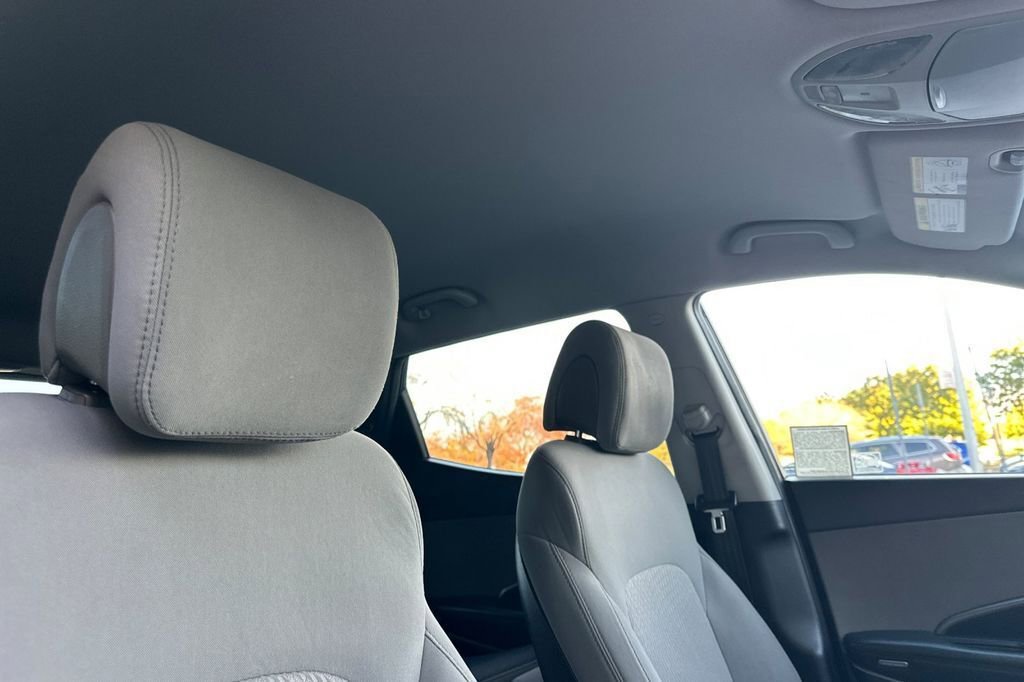 Used 2017 Hyundai Santa Fe Sport image 14