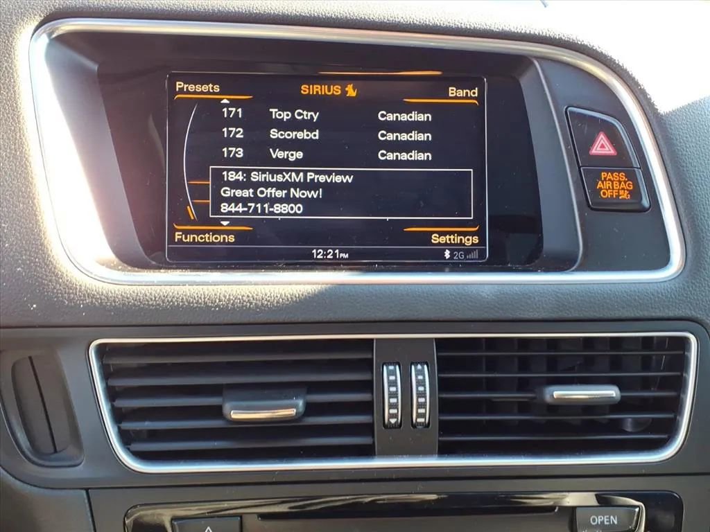 Used 2016 Audi Q5 2.0T Premium Plus w/ Technology Package image 33