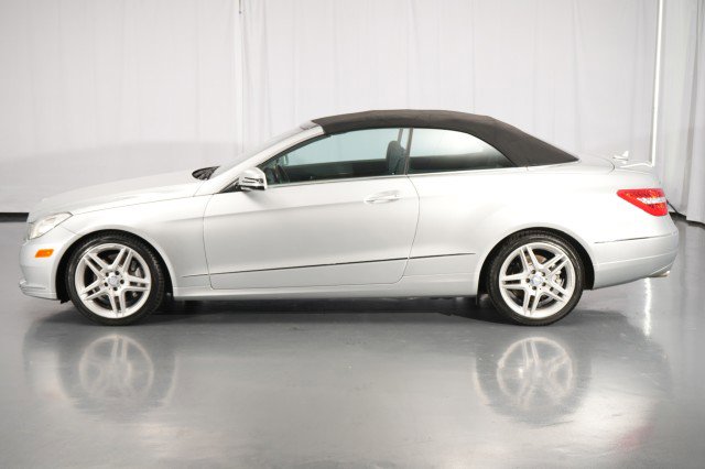 Used 2011 Mercedes-Benz E 350 Cabriolet image 3