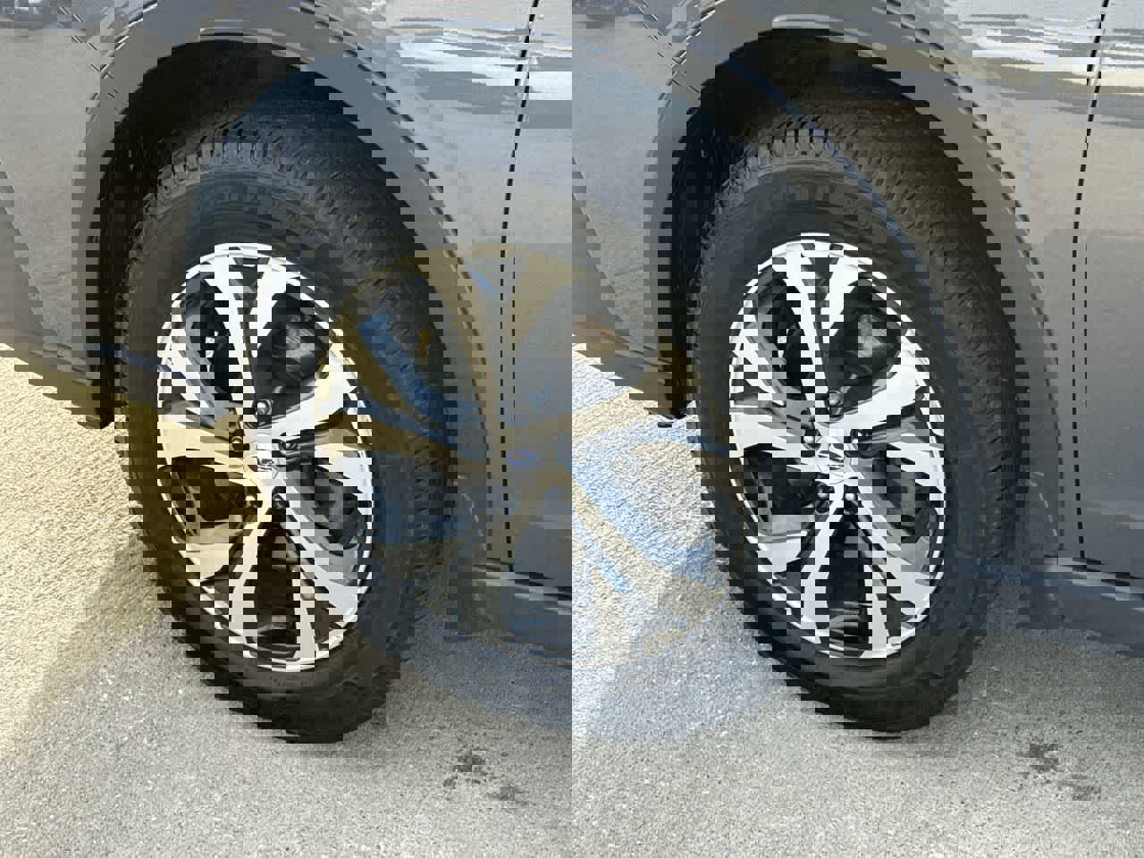 Used 2020 Subaru Outback Limited w/ Popular Package #2 image 12