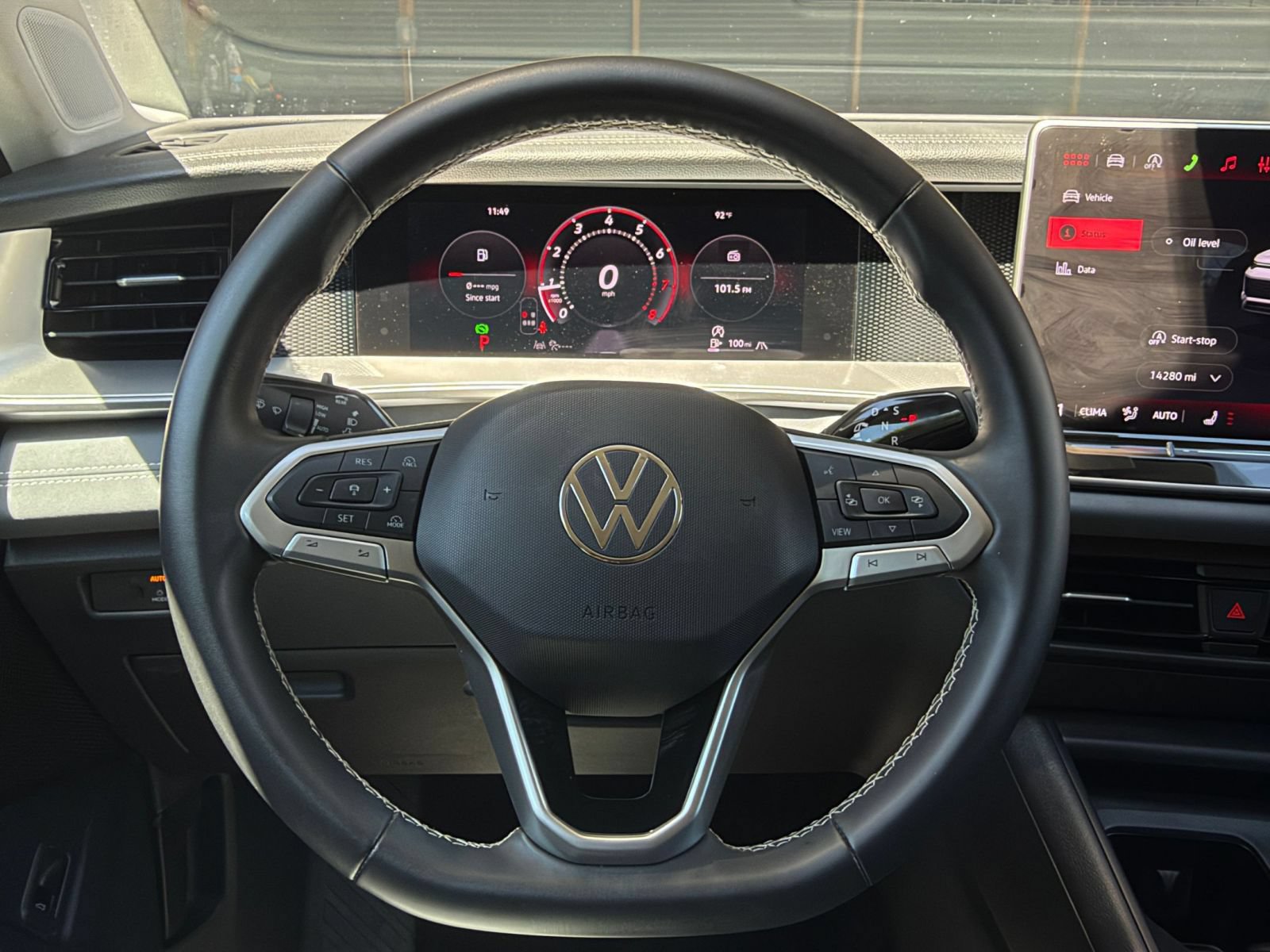 Used 2026 Volkswagen Tiguan SE AWD/4WD image 28