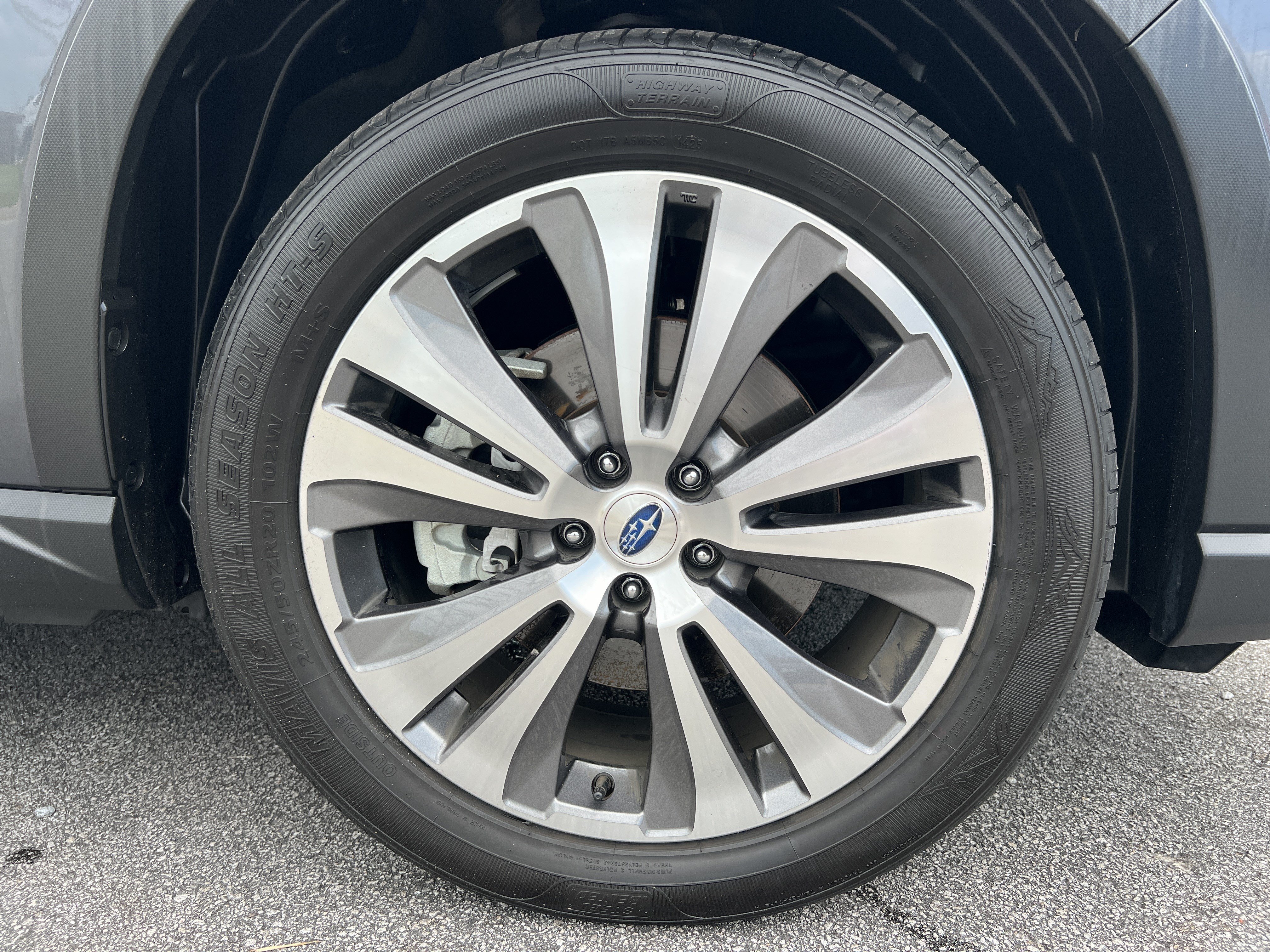 Used 2022 Subaru Ascent Limited w/ Technology Package AWD/4WD image 15