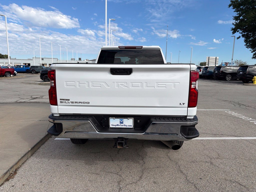 Used 2025 Chevrolet Silverado 2500 LT w/ Convenience Package AWD/4WD image 4