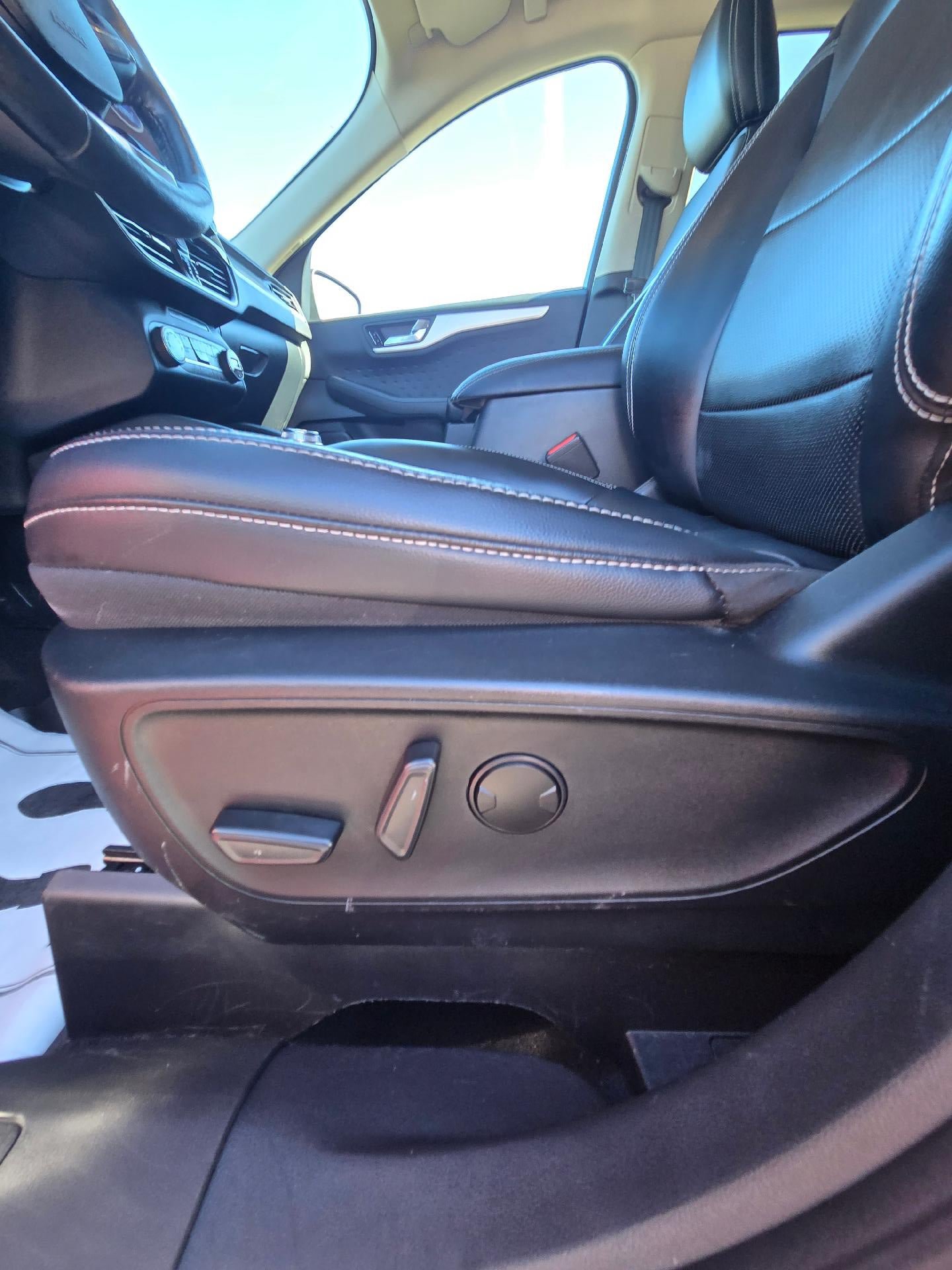 Used 2020 Ford Escape SEL AWD/4WD image 12