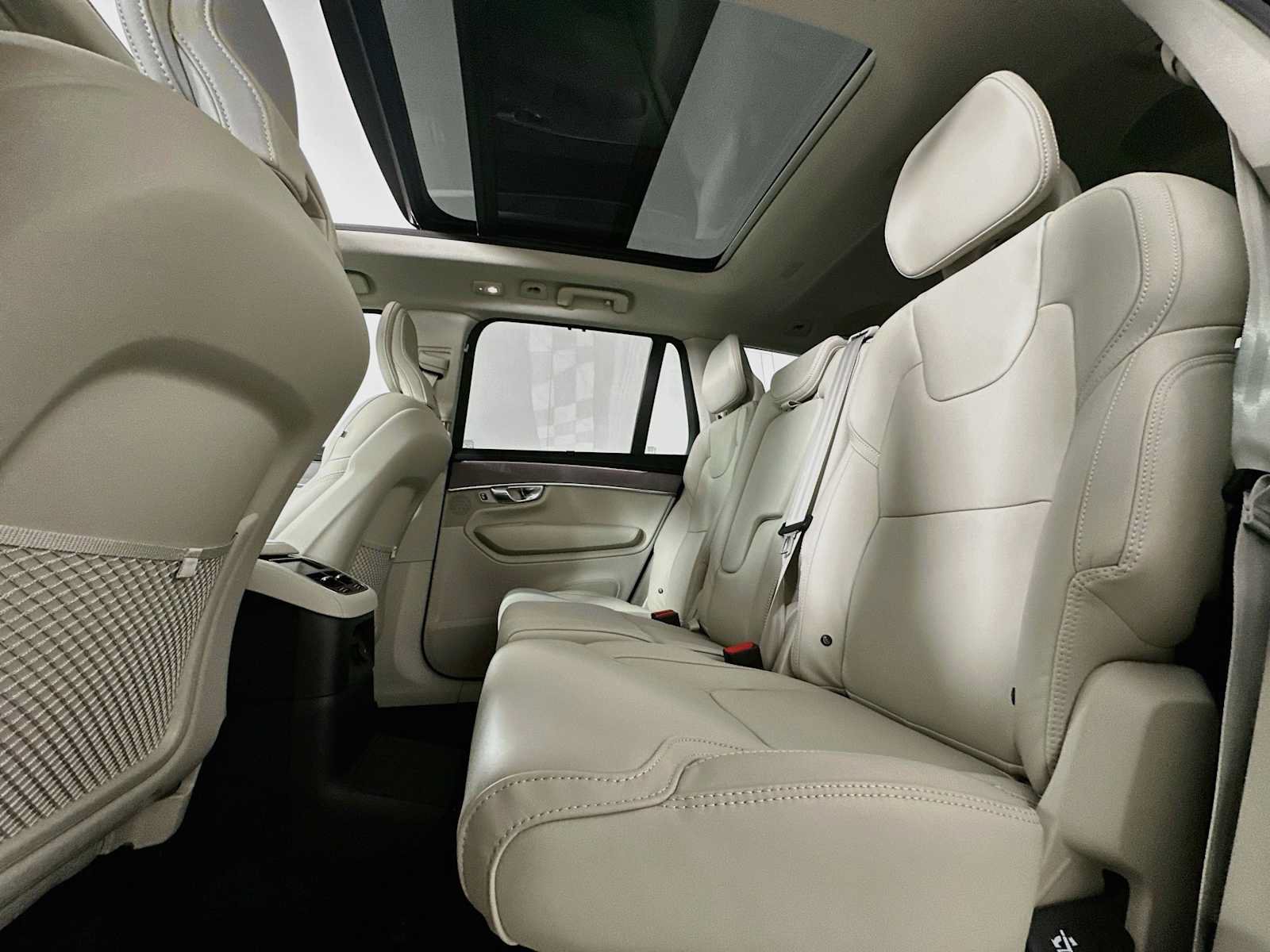 New 2026 Volvo XC90 T8 Ultra w/ Protection Package AWD/4WD image 22