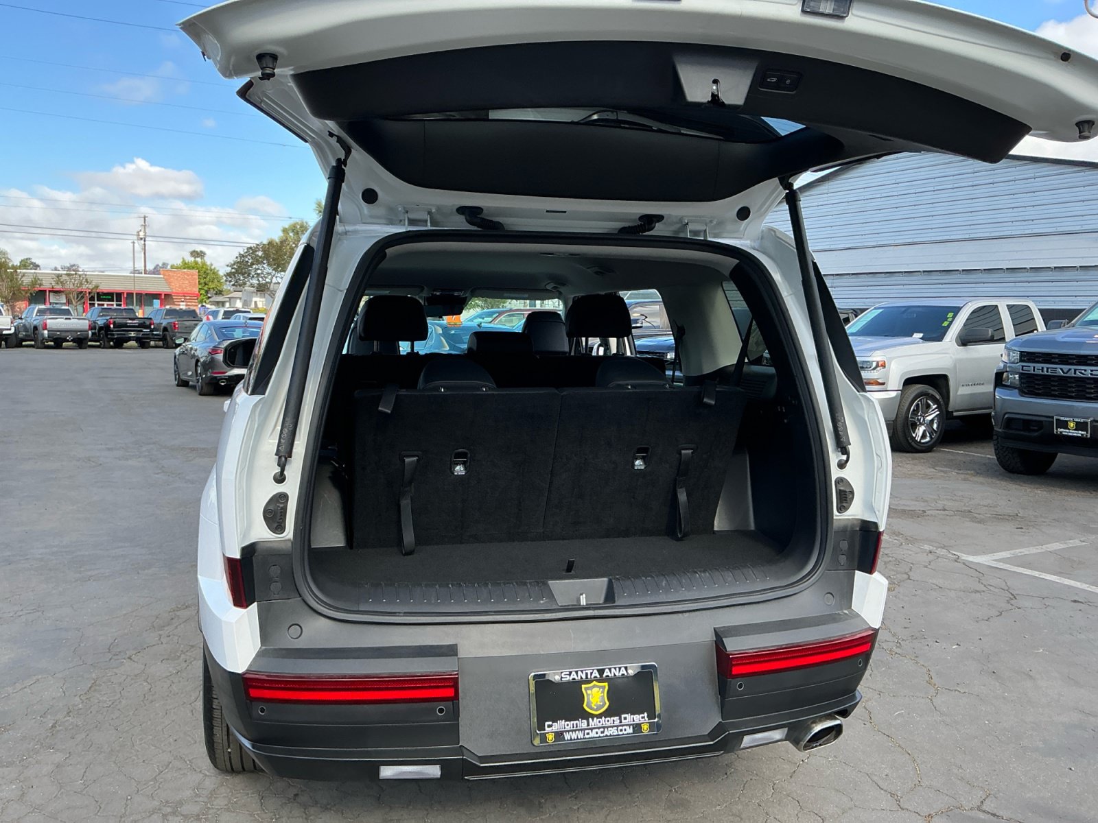Used 2025 Hyundai Santa Fe SEL AWD/4WD image 25