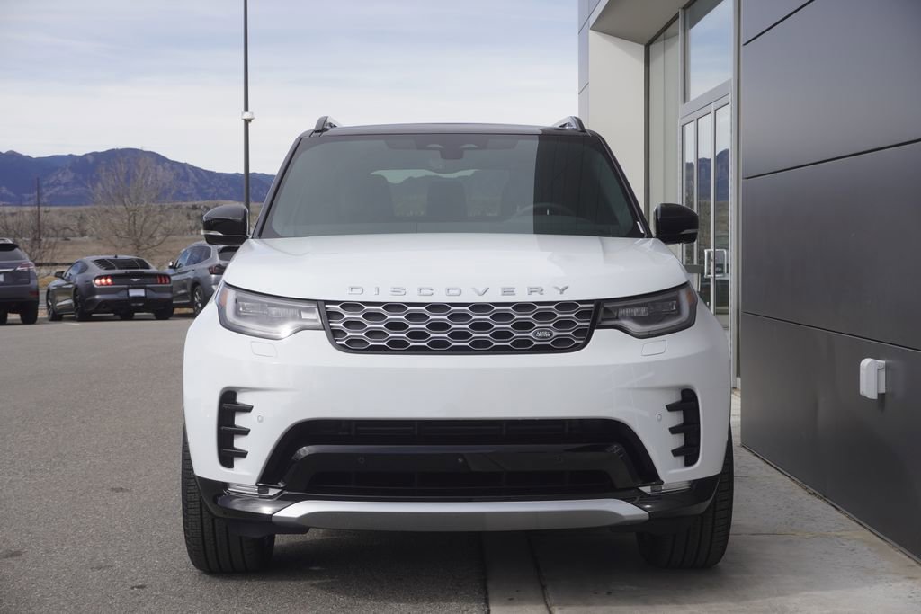 New 2026 Land Rover Discovery Limited Edition image 5