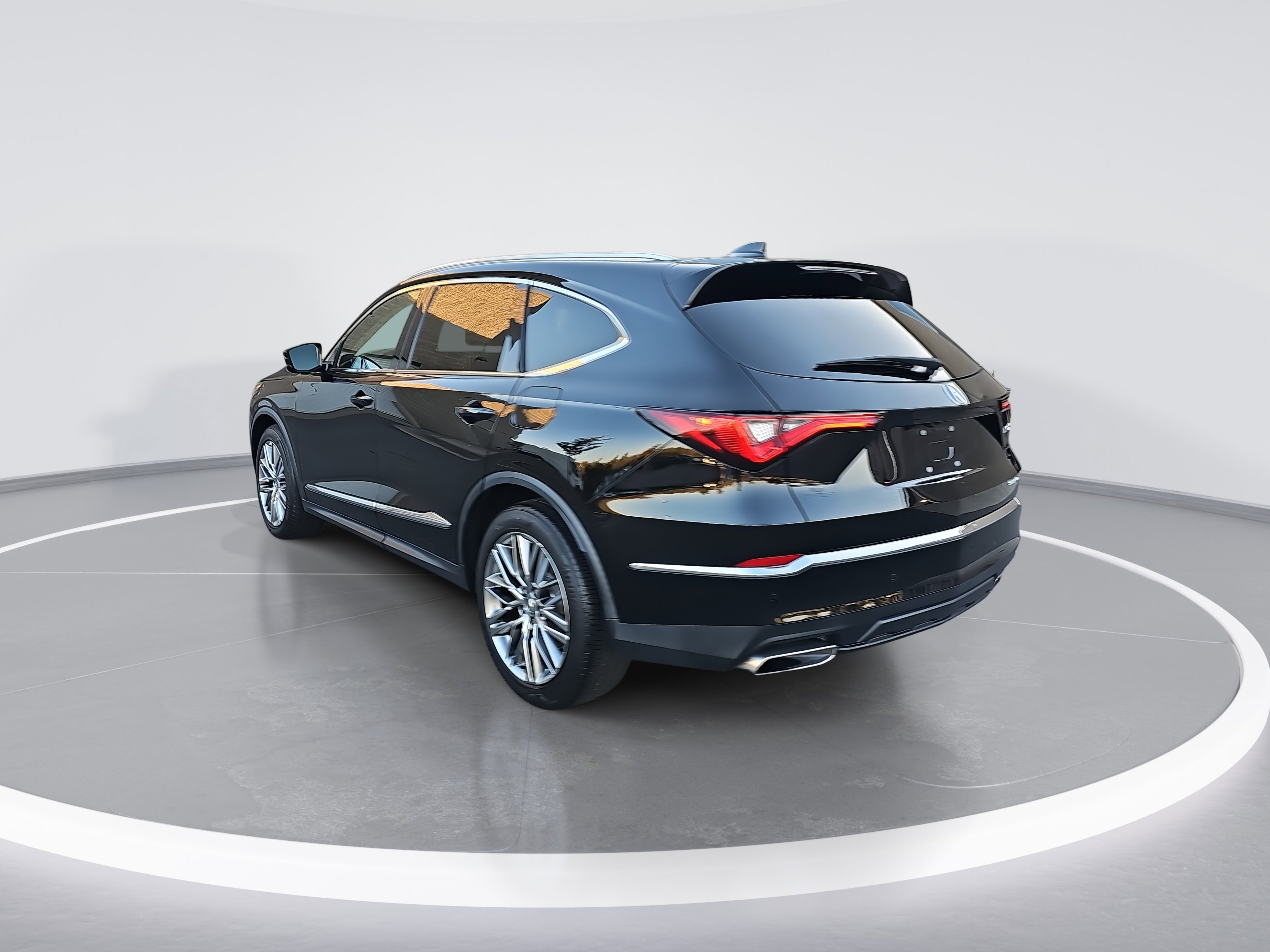 Used 2023 Acura MDX SH-AWD w/ Advance Package image 5