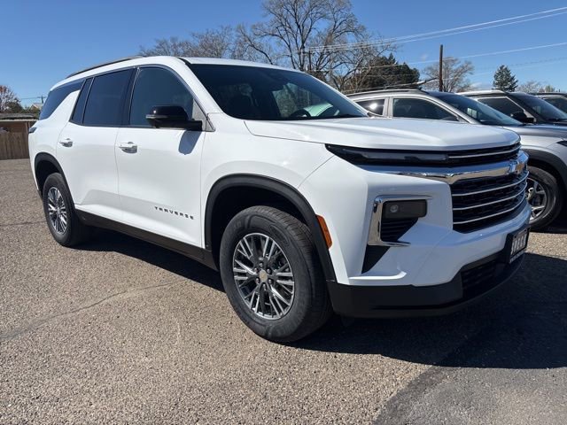 Used 2024 Chevrolet Traverse LT image 1