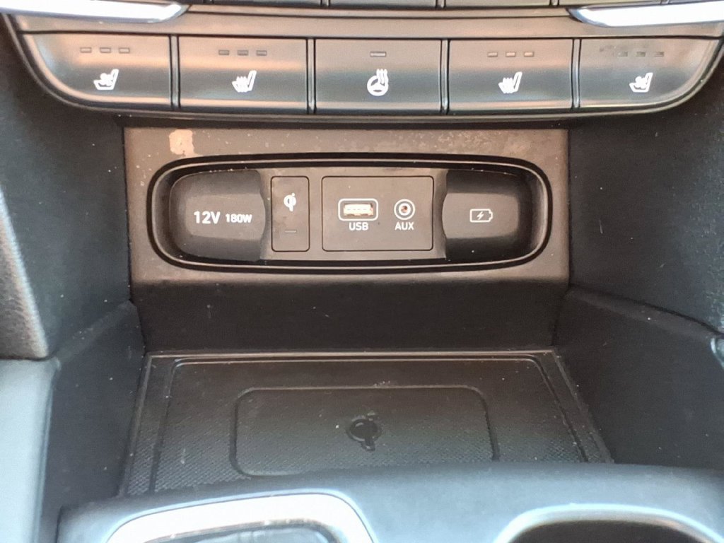 Used 2020 Hyundai Santa Fe Limited AWD/4WD image 20