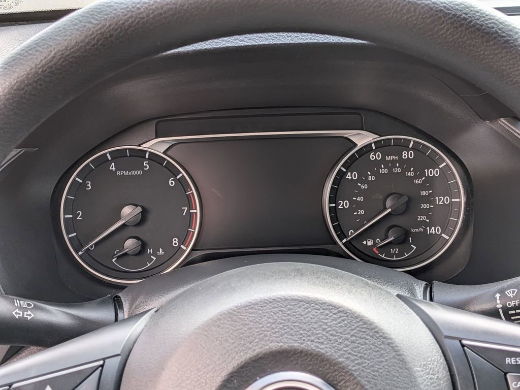 Used 2025 Nissan Altima 2.5 SV image 17