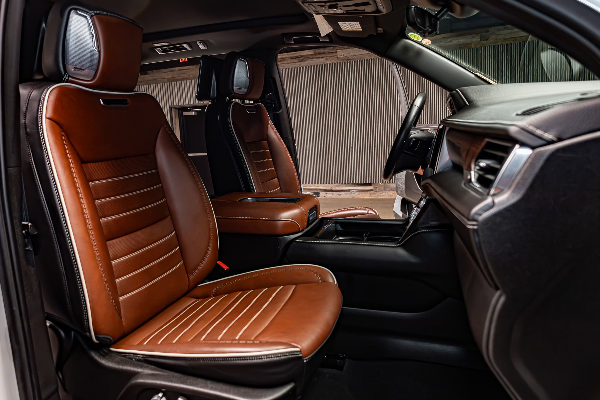 Used 2024 GMC Yukon Denali Ultimate image 25