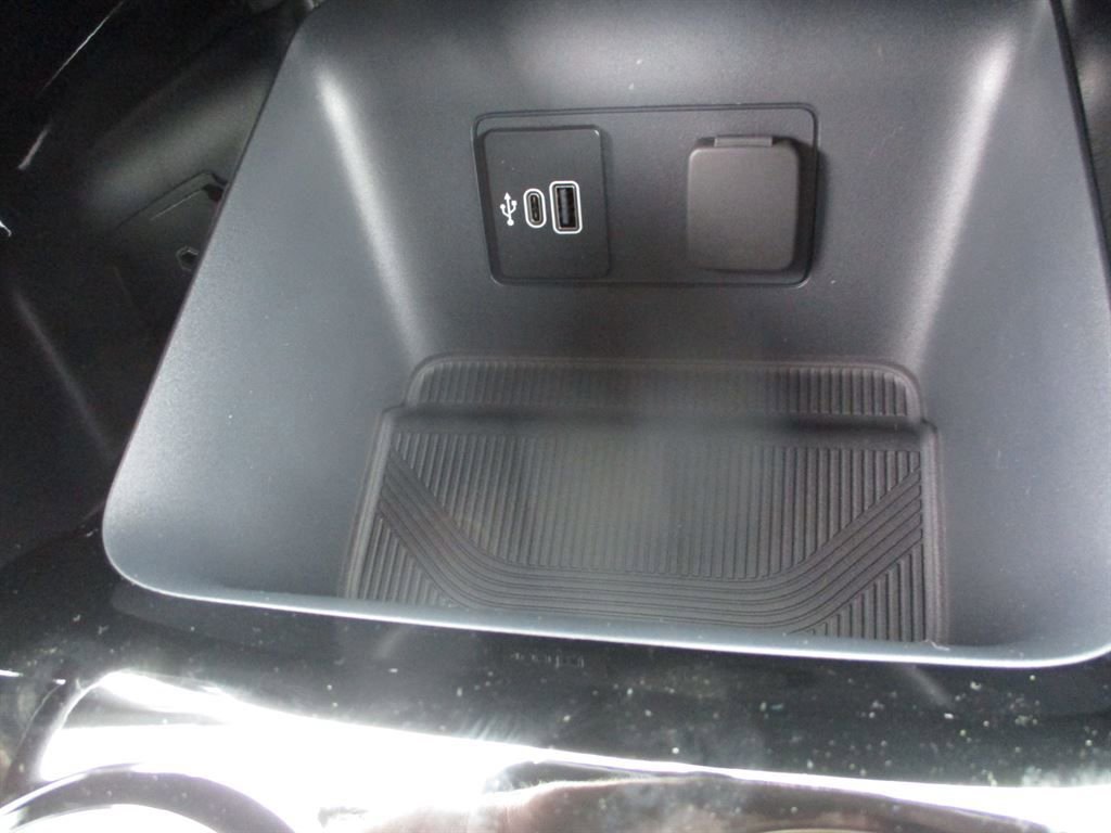 New 2026 Ford Explorer Platinum image 6