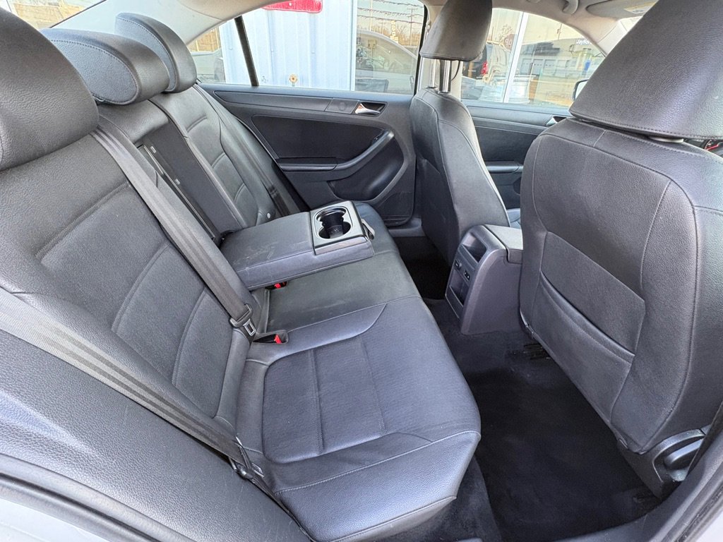 Used 2011 Volkswagen Jetta SE image 14
