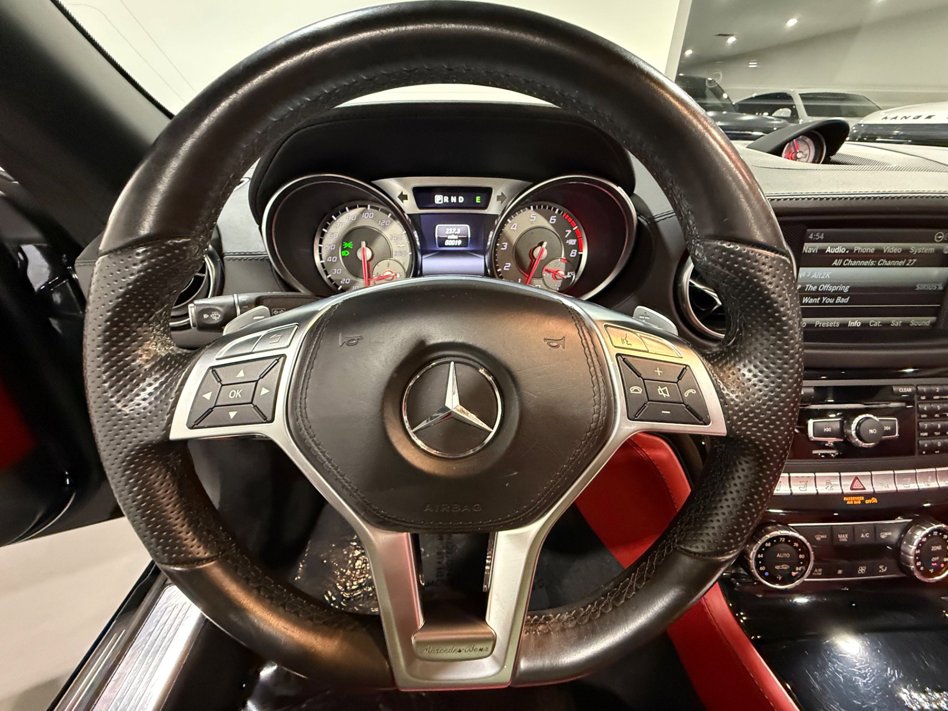 Used 2016 Mercedes-Benz SL 550 image 37