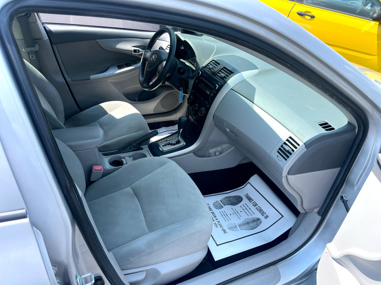 Used 2010 Toyota Corolla image 19